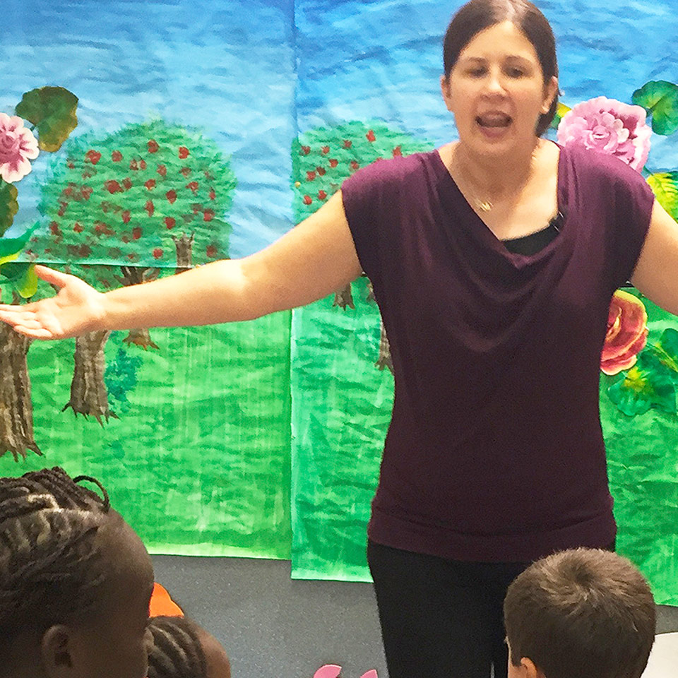 Aineeton lahja: Sapattikoulun opettajan koulutus